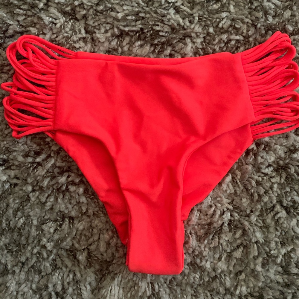 Mikoh Bottoms